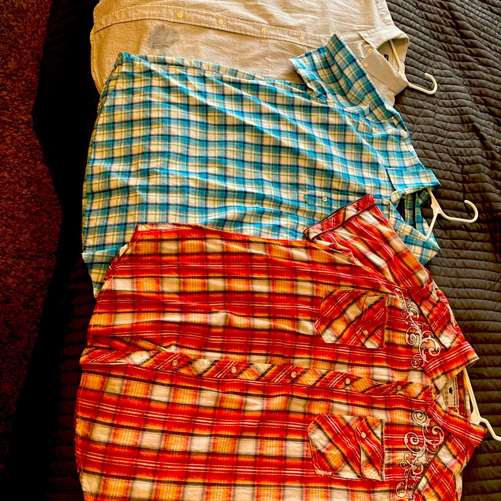 3 Men’s Short sleeve shirts